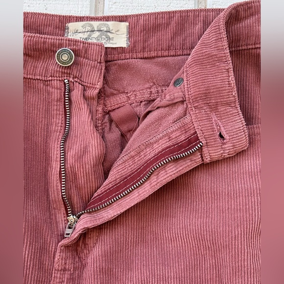 We The FreeWomen’s Corduroy Pants Hi-Waist Tapered Leg Dusty Rose Size 28‎ - Picture 5 of 12